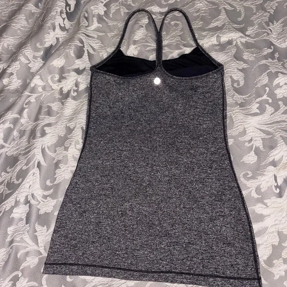 Lululemon Power Pose Tank - Picture 4 of 14